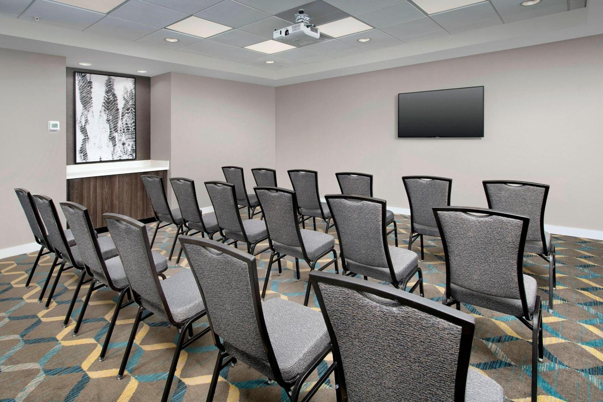 Residence Inn By Marriott Lubbock Southwest Бизнес фото